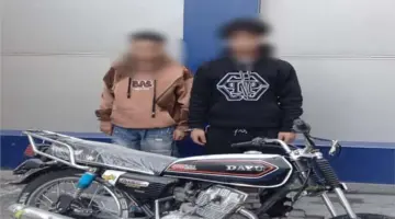 الداخلية توضح حقيقة محاولة سرقة هاتف وتحطيم سيارة بالأميرية